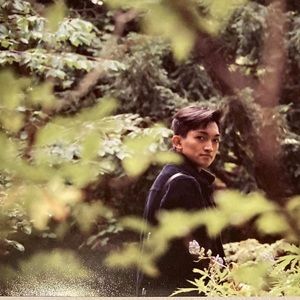 Meet your Posher, Elljay